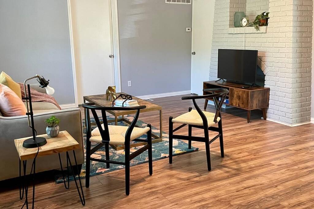 **Min Frm Dwntwn Fort Worth*Modern*Cozy*Townhome** Kültér fotó
