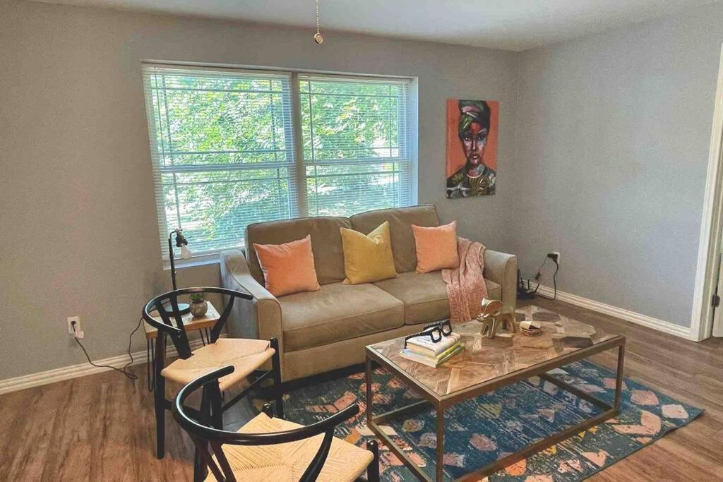 **Min Frm Dwntwn Fort Worth*Modern*Cozy*Townhome** Kültér fotó